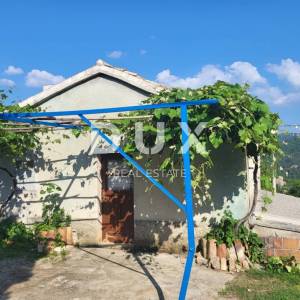 ISTRA, SOVINJAK - Starina za adaptaciju na mirnoj lokaciji, UPORABNA DOZVOLA