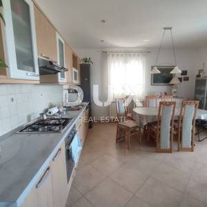 ISTRA, ŠTINJAN - Apartmanska kuća s panoramskim pogledom na more 