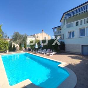 ISTRA, ŠTINJAN - Apartmanska kuća s panoramskim pogledom na more 