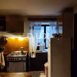 ISTRA, ŠTINJAN - Kamena kuća za adaptaciju 1 km od mora!