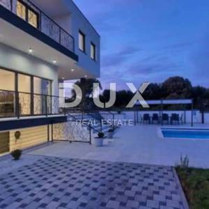 ISTRA, ŠTINJAN - Luksuzna villa s bazenom