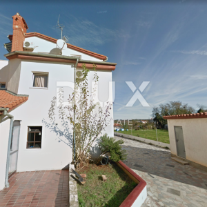 ISTRA, ŠTINJAN - Poslovni prostor - caffe bar, 900 metara od prekrasnih plaža
