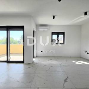 ISTRA, ŠTINJAN - Savršen spoj luksuza i komocije, 2SS+DB stan s privatnom garažom udaljen svega 500m od uređenih plaža i dugih ...
