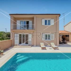 Istra, Štinjan, villa sa bazenom i konobom blizu mora