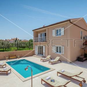 Istra, Štinjan, villa sa bazenom i konobom blizu mora
