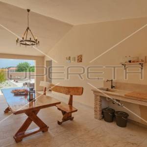 Istra, Štinjan, villa sa bazenom i konobom blizu mora