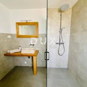 ISTRA, SVETA NEDELJA - Kvalitetna vila s prostranom okućnicom