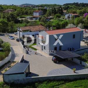 ISTRA, SVETI LOVREČ - Prekrasna vila s bazenom u mirnom mjestu
