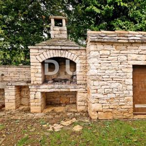 ISTRA, SVETI LOVREČ - Ruralna kuća s bazenom