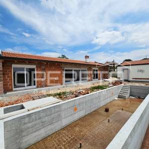 Istra, Sveti Petar u Šumi- moderna prizemnica s pogledom na prirodu