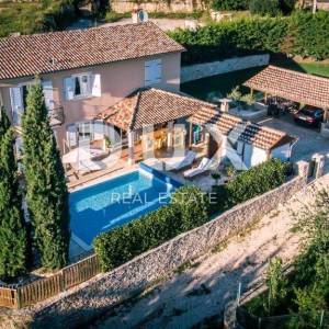 ISTRA, SVETVIČENAT - Luksuzna villa sa bazenom