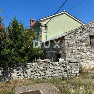 ISTRA, SVETVINČENAT - Djelomično obnovljena istarska kuća na mirnoj lokaciji! UPORABNA DOZVOLA!