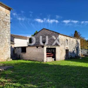 ISTRA, SVETVINČENAT - Dvije samostojeće kamene kuće