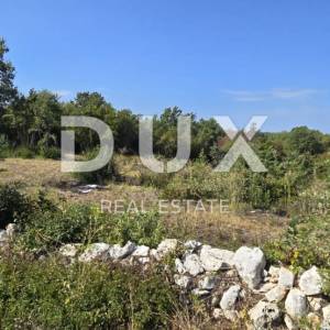 ISTRA, SVETVINČENAT - Građevinsko zemljište na rubu naselja