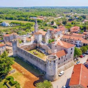 ISTRA, SVETVINČENAT - Građevinsko zemljište na odličnoj lokaciji