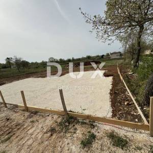 ISTRA, SVETVINČENAT - Građevinsko zemljište s dozvolom, zadnje u građevinskoj zoni