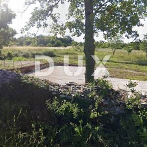 ISTRA, SVETVINČENAT - Građevinsko zemljište s dozvolom, zadnje u građevinskoj zoni