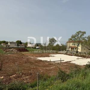 ISTRA, SVETVINČENAT - Građevinsko zemljište s dozvolom, zadnje u građevinskoj zoni