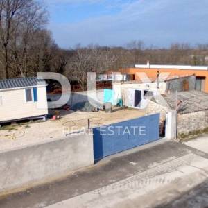ISTRA, SVETVINČENAT – Građevinsko zemljište s građevinskom dozvolom na idiličnoj lokaciji