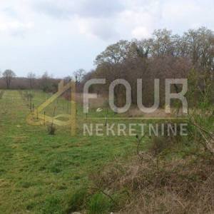 Istra, Svetvinčenat, Juršići, poljoprivredno zemljište 2.119m2