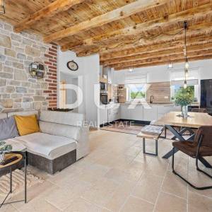 ISTRA, SVETVINČENAT - Kamena novoadaptirana vila s bazenom