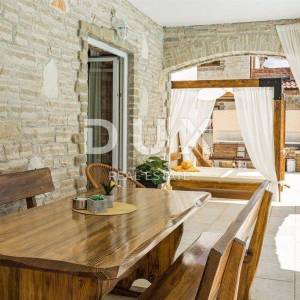 ISTRA, SVETVINČENAT - Kamena novoadaptirana vila s bazenom