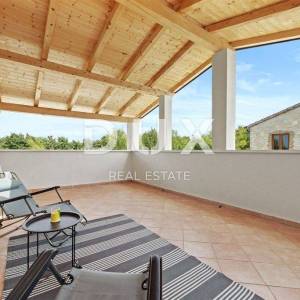 ISTRA, SVETVINČENAT - Kamena novoadaptirana vila s bazenom