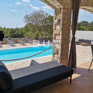 ISTRA, SVETVINČENAT - Kamena vila s pogledom na more