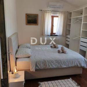 ISTRA, SVETVINČENAT - Kamena vila s pogledom na more