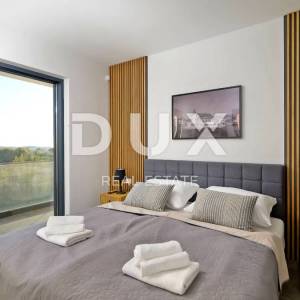 ISTRA, SVETVINČENAT - Kuća moderne arhitekture s bazenom