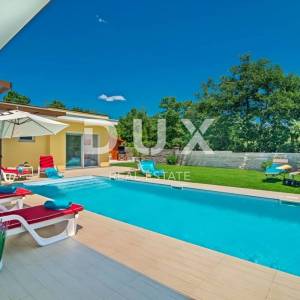 ISTRA, SVETVINČENAT - Kuća s bazenom