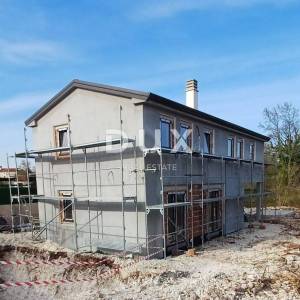 ISTRA, SVETVINČENAT - Kuća s bazenom