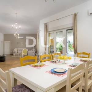 ISTRA, SVETVINČENAT - Moderna vila na odličnoj lokaciji