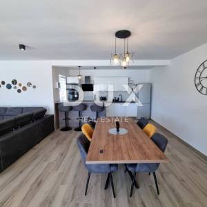 ISTRA, SVETVINČENAT - Moderna prizemnica s bazenom, okružena prirodom