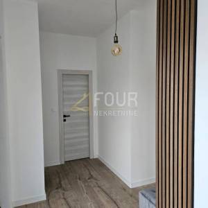 Istra, Svetvinčenat, novogradnja, prizemnica s bazenom