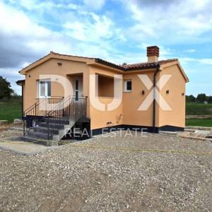 ISTRA, SVETVINČENAT - Osama! Šarmantna novoizgrađena kuća s bazenom na zemljištu od 1 ha