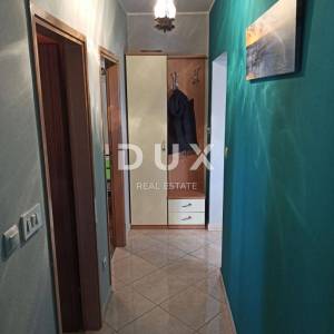 ISTRA-SVETVINČENAT-Predivna obiteljska kuća s dva apartmana
