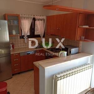 ISTRA-SVETVINČENAT-Predivna obiteljska kuća s dva apartmana