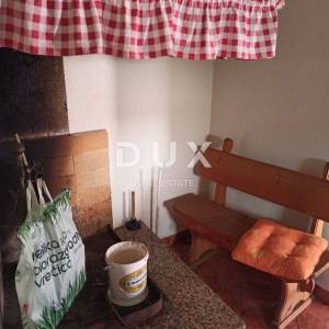 ISTRA-SVETVINČENAT-Predivna obiteljska kuća s dva apartmana