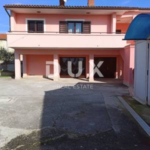 ISTRA-SVETVINČENAT-Predivna obiteljska kuća s dva apartmana
