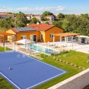 Istra, Svetvinčenat, predivna prizemnica sa bazenom i odbojkaškim terenom, mirna