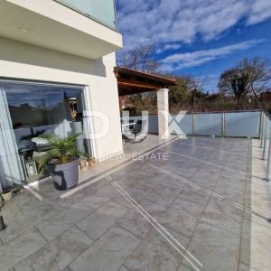 ISTRA, SVETVINČENAT - Prekrasna kuća na odličnoj lokaciji