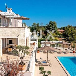 ISTRA, SVETVINČENAT - Profinjena vila okružena zelenilom