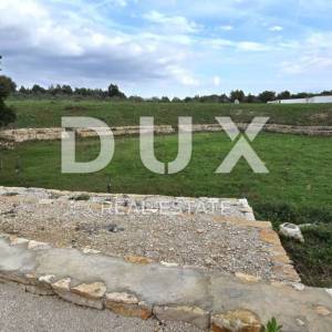 ISTRA, SVETVINČENAT - Prostrani kompleks zemljišta s objektom