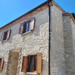 Istra, Svetvinčenat, samostojeća kamena kuća, 147.50m2