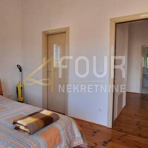 Istra, Svetvinčenat, samostojeća kamena kuća, 147.50m2