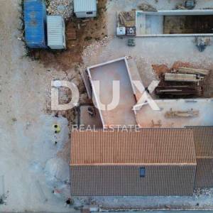 ISTRA, SVETVINČENAT - Vila o kakvoj sanjate s bazenom, jacuzzijem i pogledom koji oduzima dah!