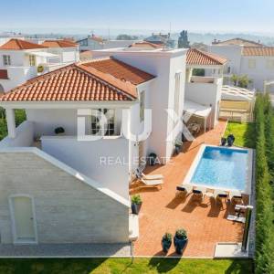 ISTRA, TAR - Luksuzna vila u blizini mora