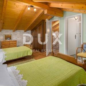 ISTRA, TINJAN - Autohtona kamena ljepotica s kompleksom zemljišta