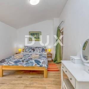ISTRA, TINJAN - Dvojna vila na mirnoj i atraktivnoj lokaciji